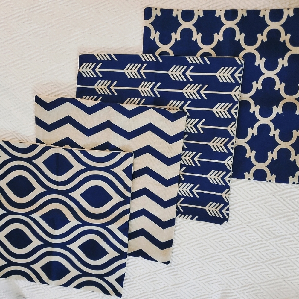 Brand New Canvas Blue and Beige Pattern Pillow Covers pk of 4 ( 17×17")